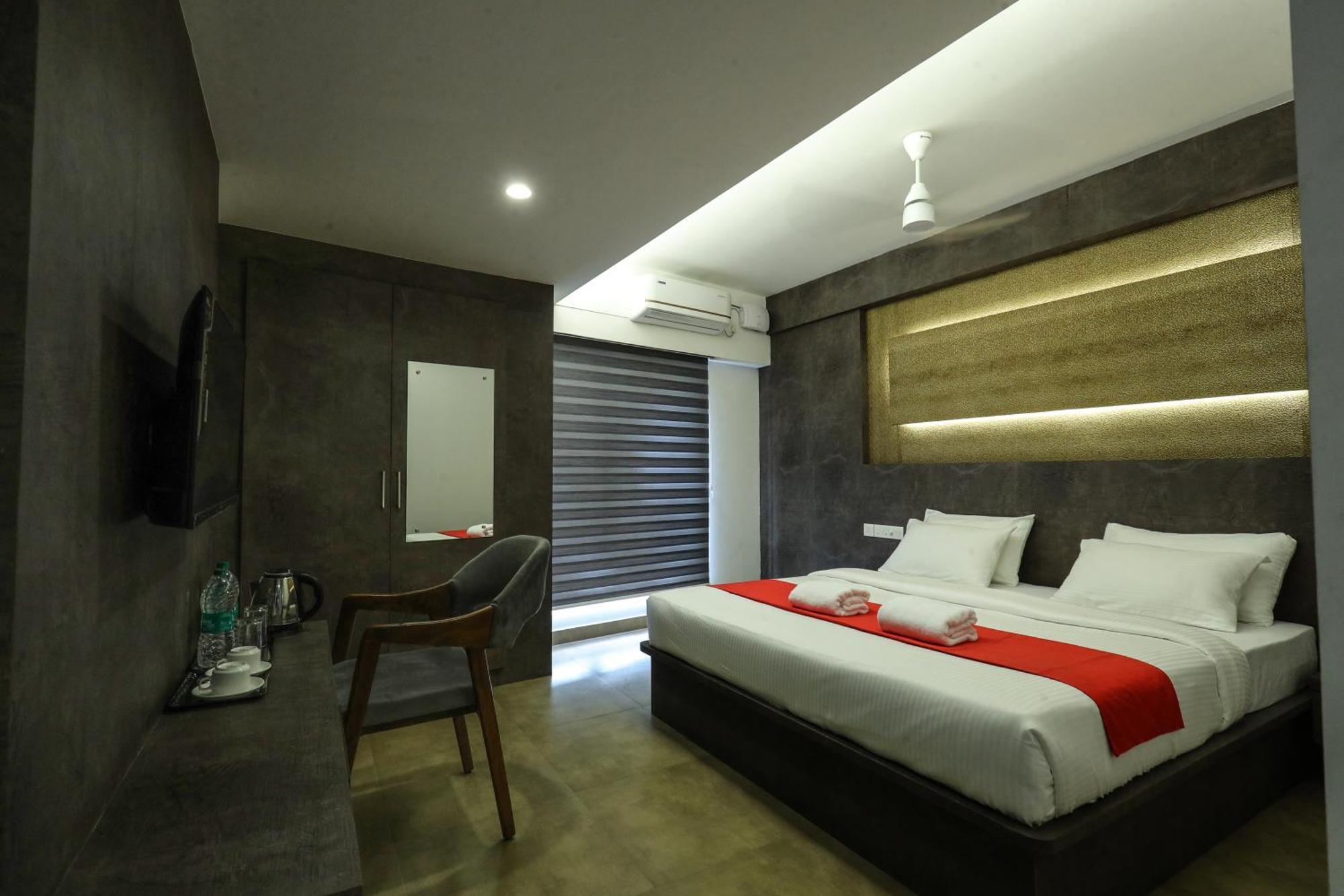 D-Luxe Hotel Kochi Exterior foto